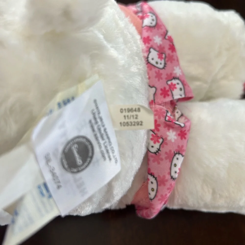 Hello Kitty - Picture 7 of 11